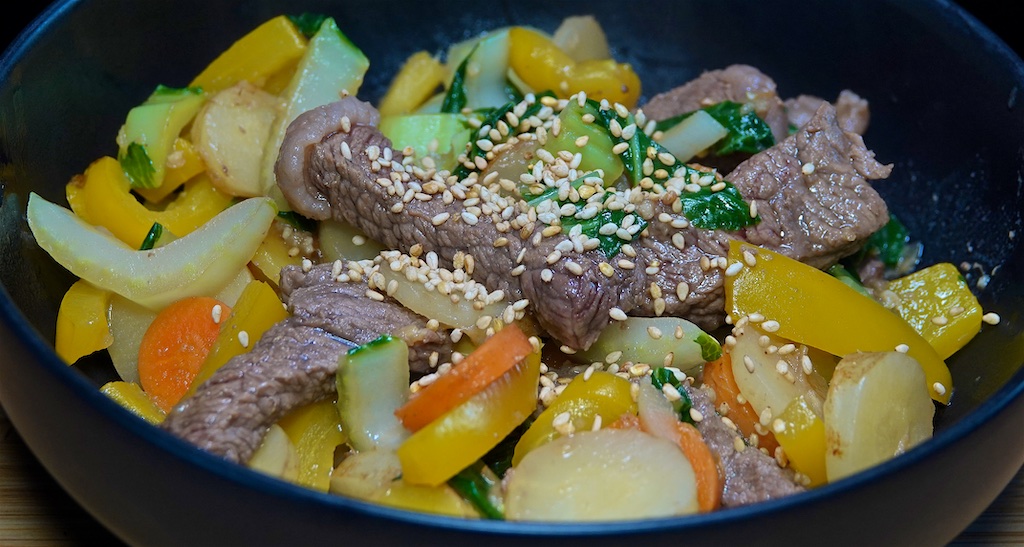 Apr 16: Supermarket Sushi; Beef Stir-Fry with Bell Peppers, Carrots and Bok Choy