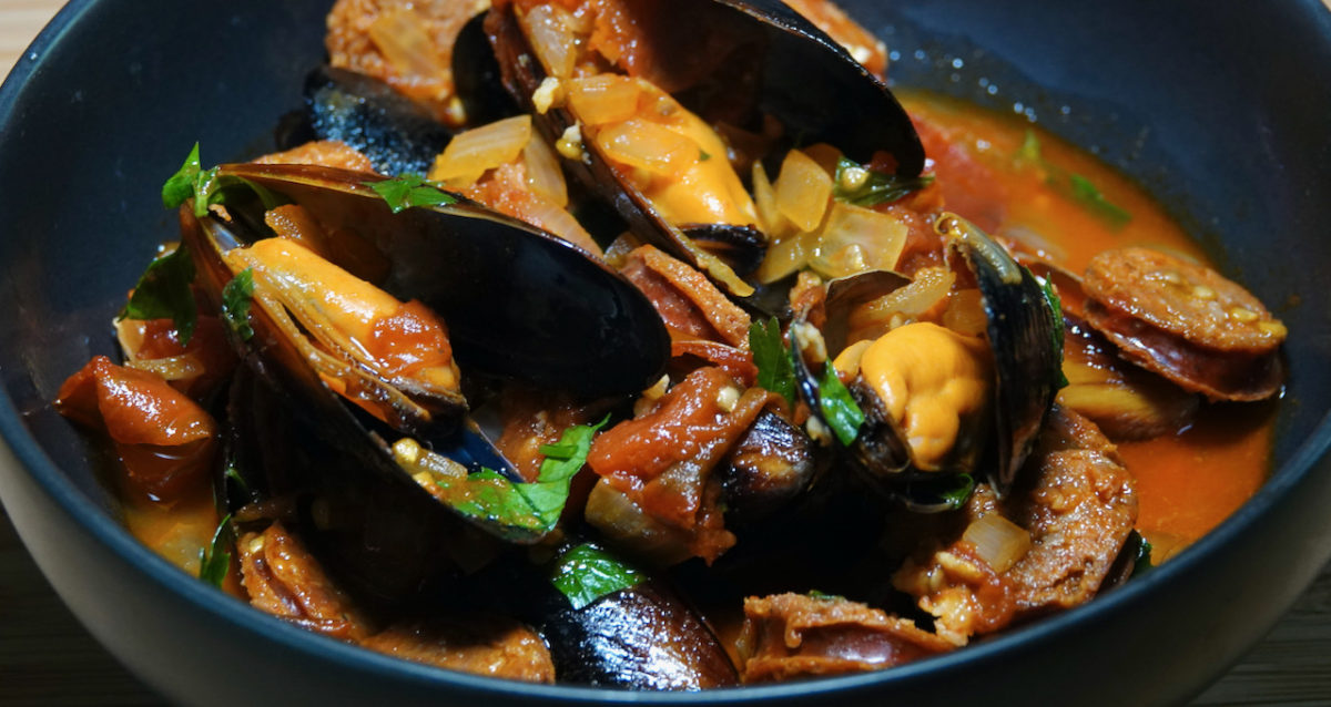 Aug 30: Spanish Mussels with Chorizo and Tomato-Wine Sauce